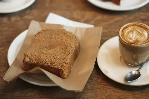 Gility's Cake Bakery Off Licence and Convenience Store photo 3
